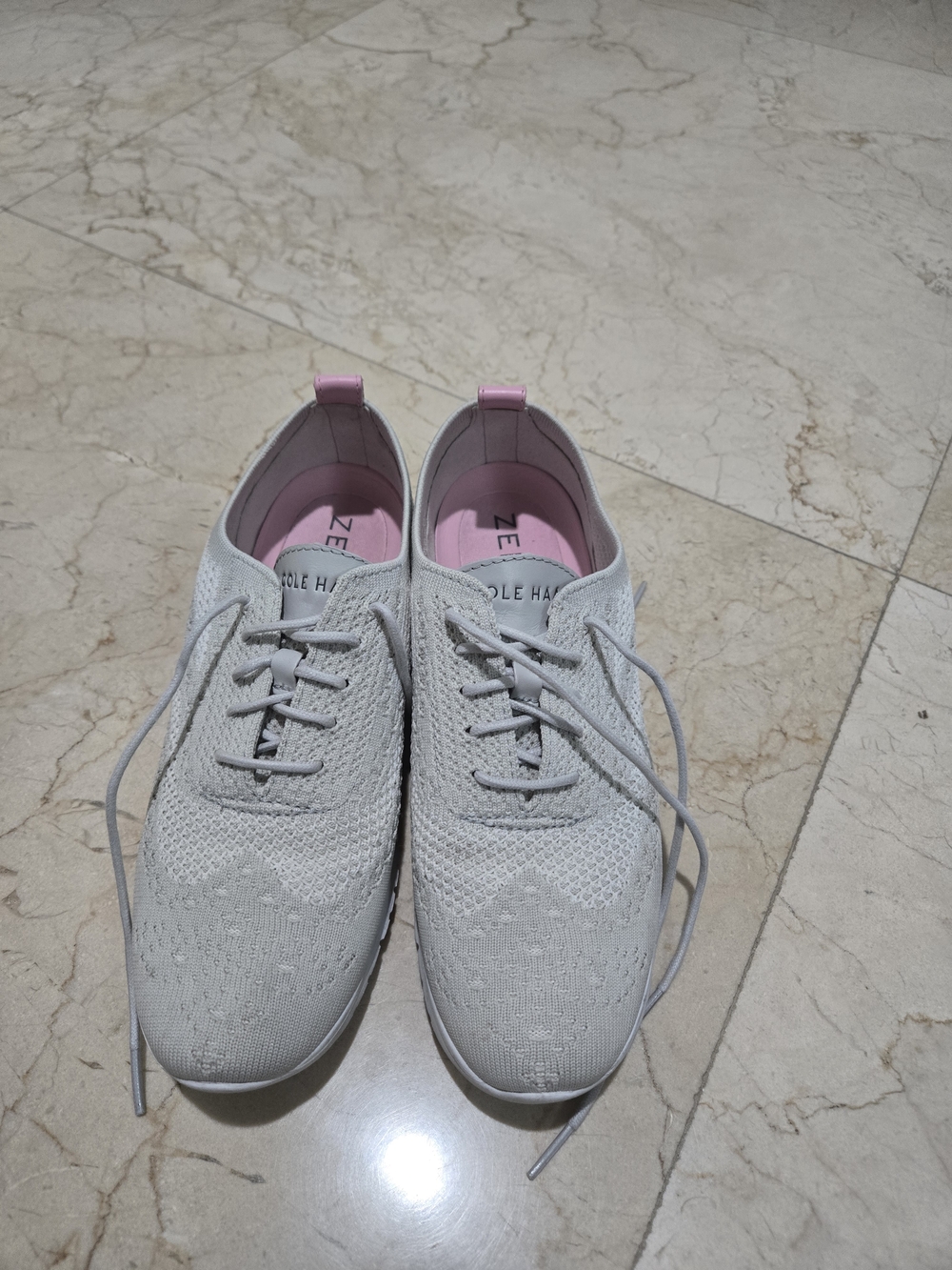 Cole Haan Women's Light Grey With Pink Casual Sneakers Walking Shoes Zeroground
